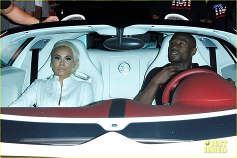 Not only is he a millionaire several times over but he has plenty of girlfriends who don't care that he's dating other women. Full Sized Photo of who is floyd mayweathers girlfriend ...