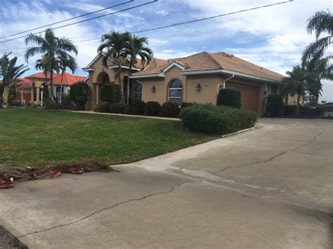 Sartin Lawn Care Lawn Care Services in Fort Myers