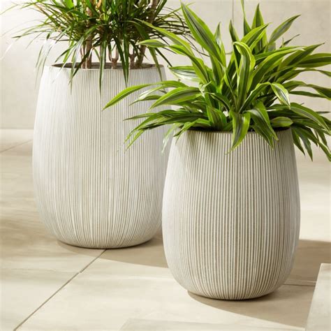 Large Planters And Pots - Garden Plant
