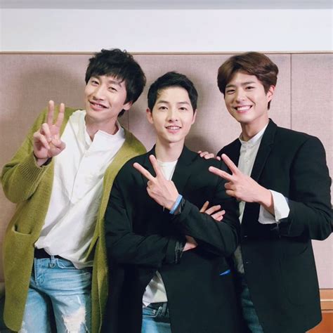I hope it makes your day bogummy is too cute and funny i can't even. Park Bo Gum and Lee Kwang Soo Snap Shot With Song Joong Ki ...