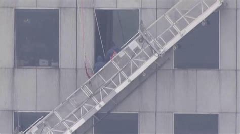Watch Window Washers Rescued From Dangling Scaffolding In Houston