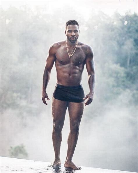 Jason Derulo Boasts Hes Got An Anaconda In His Pants With Epic Bulge
