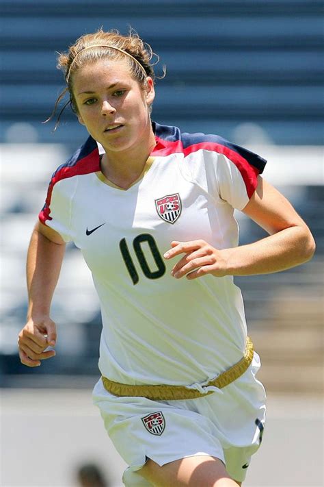 Top 20 Sexiest Female Footballers At The 2011 Women’s World Cup Usa Soccer Women Women’s