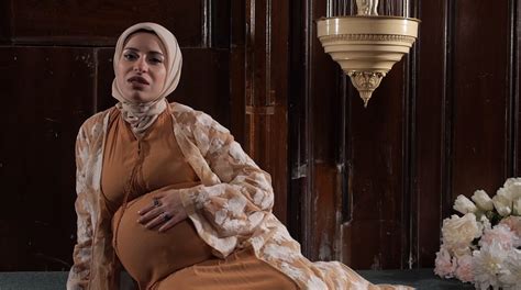 Pregnant Muslim Rapper Releases Music Video About Her Hijab Al Bawaba