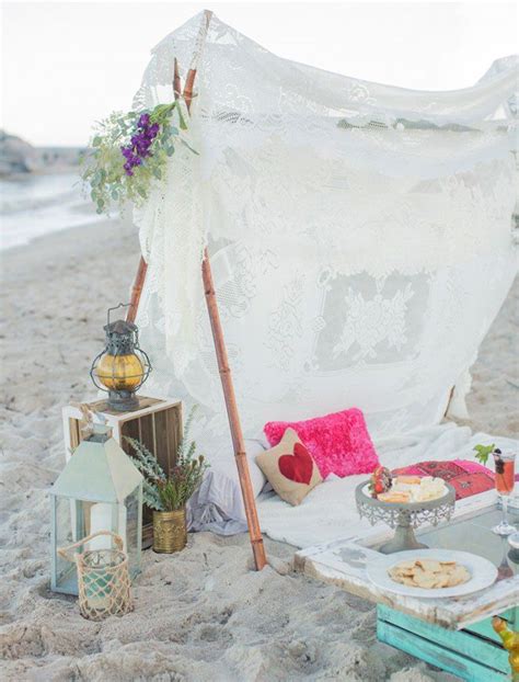 throw the best bachelorette weekend ever with these must haves 12 beach brunch picnic