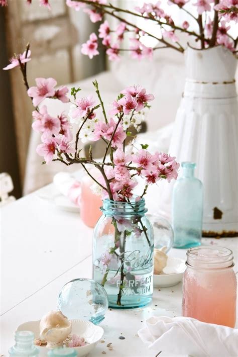 37 Best Spring Centerpiece Ideas And Designs For 2020