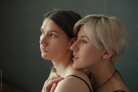 Shoulder Portrait Of Brunette And Blonde Lesbians Del Colaborador De Stocksy Demetr White