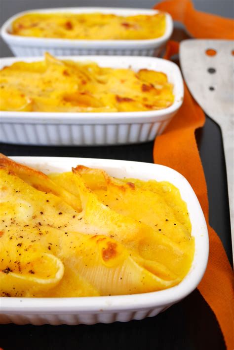 We did not find results for: Conchiglioni al forno con zucca, speck e provola affumicata