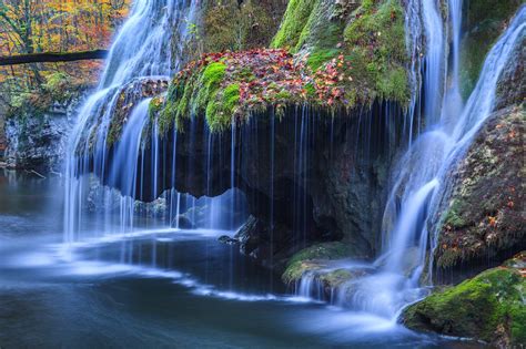 Waterfalls Around The World