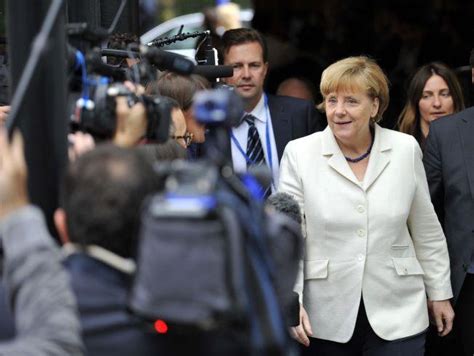 Der Spiegel Angela Merkel Stiller Til Valg Som Kansler I 2017 Vg