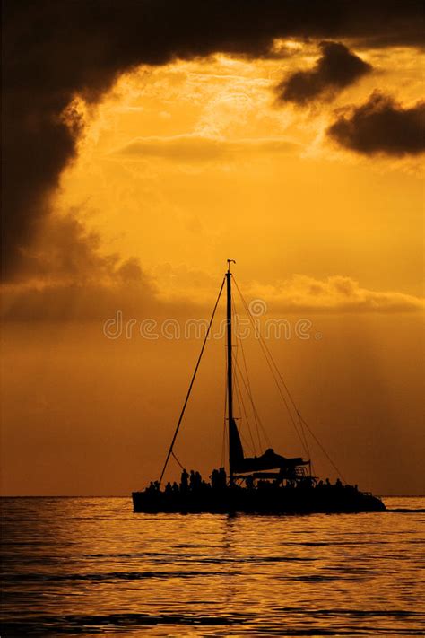Boat Sunset Yellow Stock Image Image Of Tide Coastline 33311347