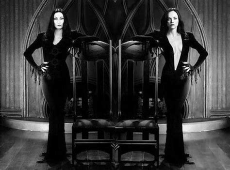 Christina Ricci As Grown Up Wednesday Addams Right With Her Mother