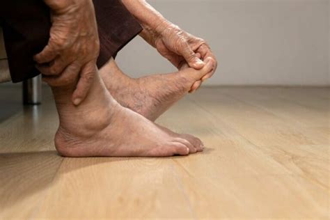 The Best Ways To Treat A Sprained Toe Feel Good Life