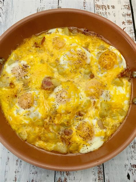 Potato Bacon And Egg Breakfast Skillet Its Everything Delicious