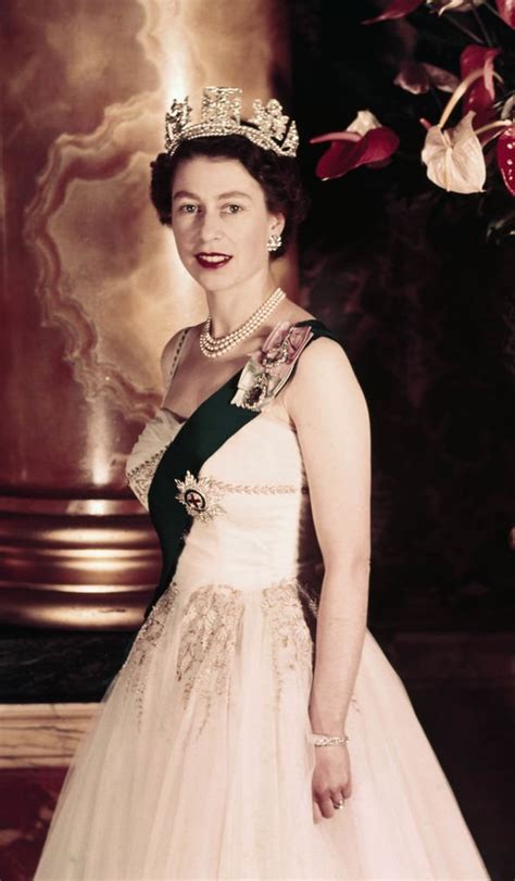 Queen Age 21 Elizabeth Ii Wikipedia I Bet He Wouldve Loved One Of