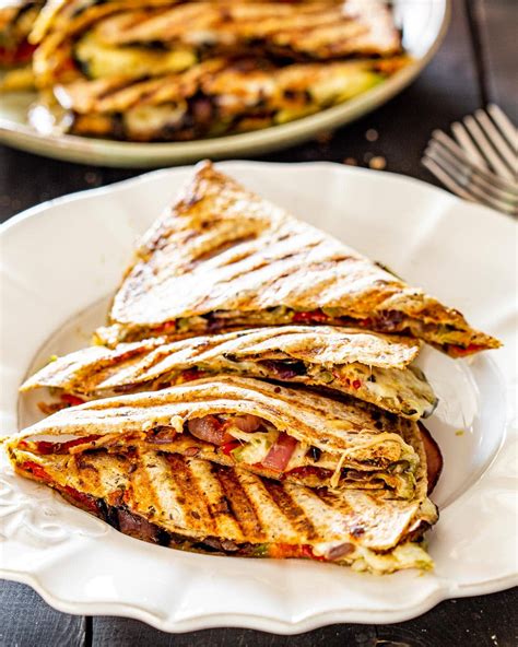 For our clambake, we chose sweet yellow corn, fingerling potatoes, baby. Grilled Vegetable Quesadillas - Jo Cooks