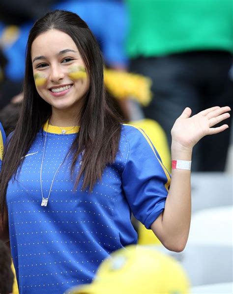キュートな笑顔のブラジル美女サポーター 美女 写真特集 ブラジルw杯特集 hot football fans football cheerleaders football