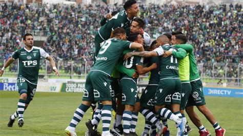 For more information and stills gallery, please turn to: Santiago Wanderers vuelve a sus socios