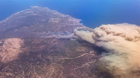 Wildfires Imperil Greek Isle Of Rhodes Forcing Big Relocation The