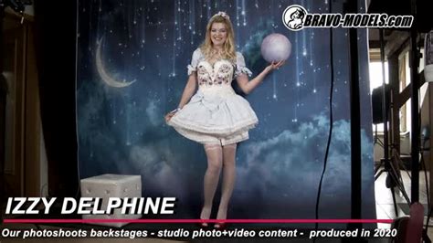 390 Backstage Cosplay Photoshoot With Izzy Delphine Xbiz Tv