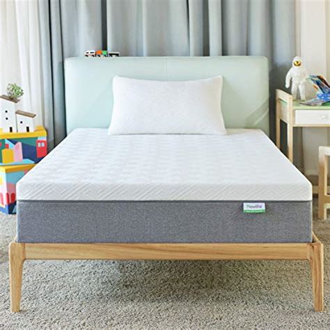 Firm mattresses are the sturdiest in general, but people who want more support should aim for a thicker mattress (they usually range from six to 20 inches). Best Firmest Memory Foam Mattresses In 2021 | The Mattress ...