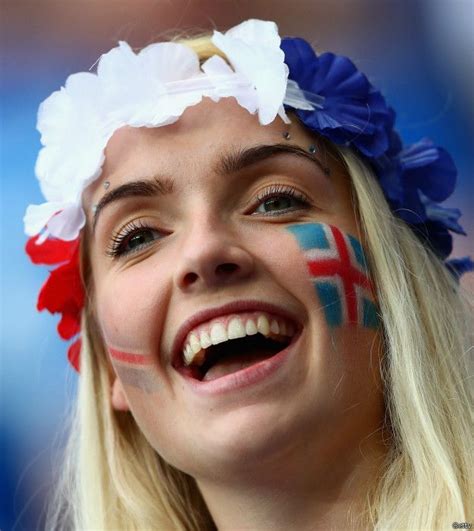 Walau Tersingkir Timnas Islandia Disambut Seperti Pahlawan Bbc News