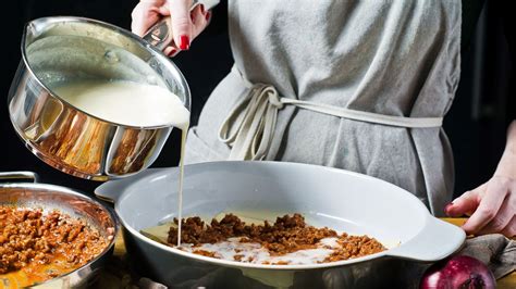 The 5 Mother Sauces Of Classical Cuisine And How To Make Them Bechamel