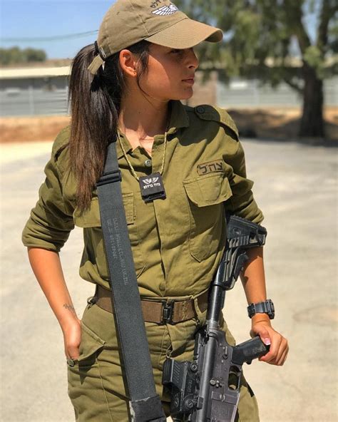 Pin By Ong Hock Sing On Female Idf Soldiers Idf Women Military Women