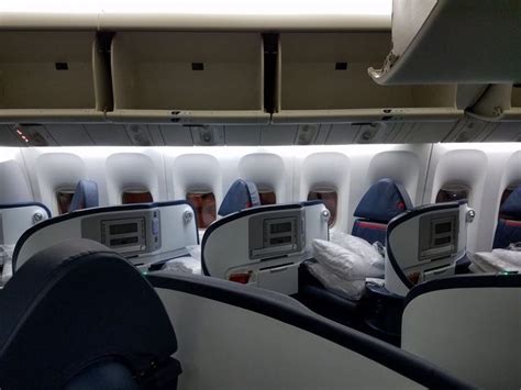 Maybe you would like to learn more about one of these? Delta Air Lines Fleet Boeing 777-200LR business elite ...