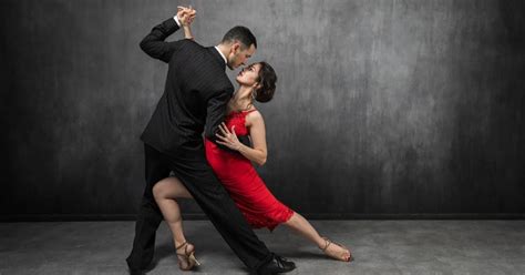 Quais São As Três Principais Características Da Dança De Salão