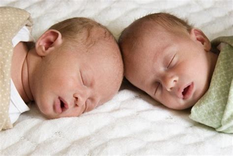 Maybe you would like to learn more about one of these? Menyusui Dua Bayi Sekaligus? Ini Triknya... | Republika Online