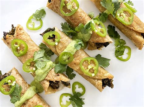 Flautas de Rajas con Queso with Salsa de Aguacate – The Cook Recipes
