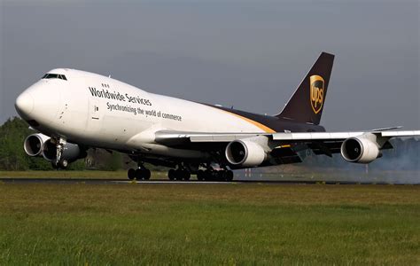 United Parcel Service Ups Boeing 747 44af N572up Delivering