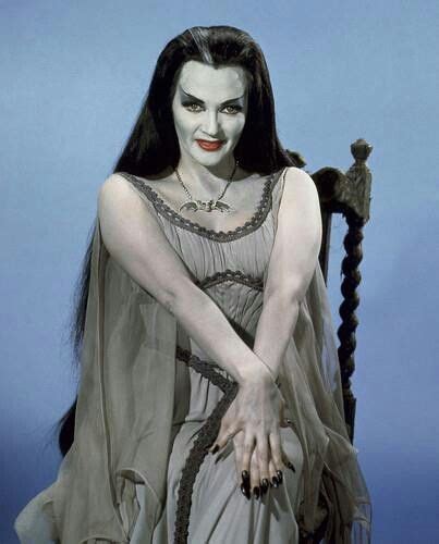 Pin By Russell Hooten On Tv Monsters The Munsters Yvonne De Carlo