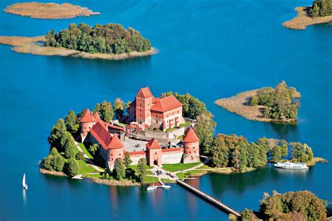 Lithuanian lands were united under mindaugas in 1236; Spoznajte čarovné Pobaltie - zena.sme.sk