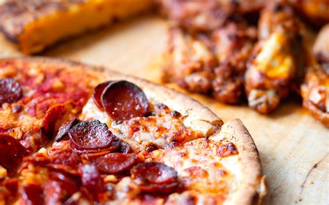 Pizza Hut Is Giving Away 50 000 Free Pizzas This Week Only