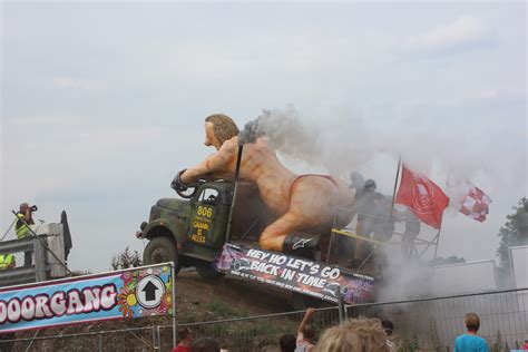 Young and old still celebrate and party together at zwarte cross. Zwarte Cross 2015 in Lichtenvoorde van start