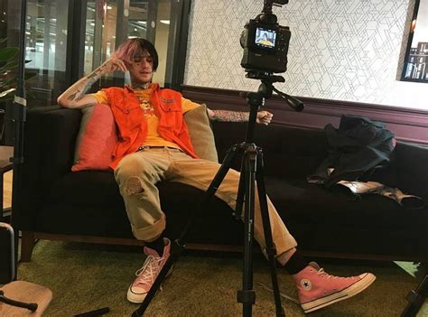 Lil Peep X Montreality Hellboy Tattoo Fondo De Pantalla De Anime