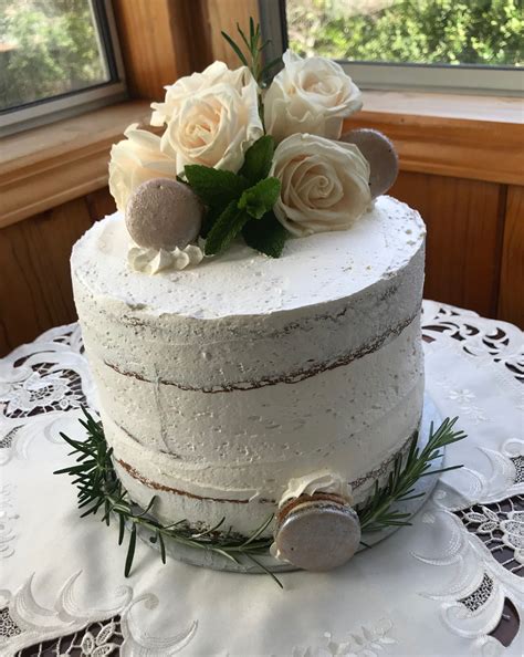 Fresh Flowers On Cake Overnight Buttercream Wedding Cake With