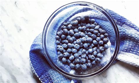 I no longer worry about giving my cats beans after reading this article. Blueberries in my kitchen. I can eat these like chips ...