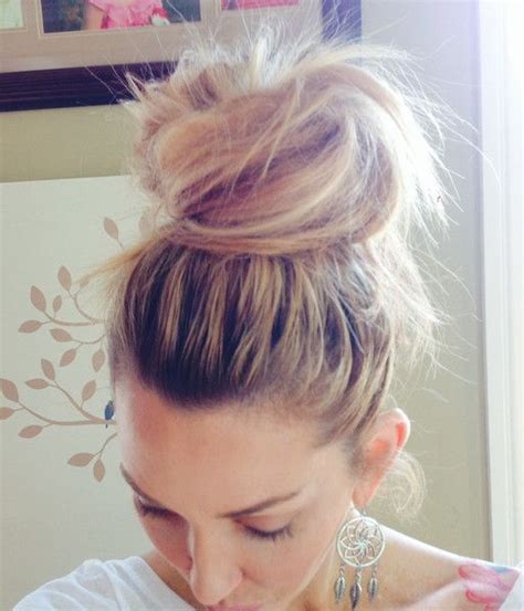 Hair romance celebrates all hair types but this week the focus is just on curls. Messy Bun Top Knot Tutorial | Messy hairstyles, Long hair ...