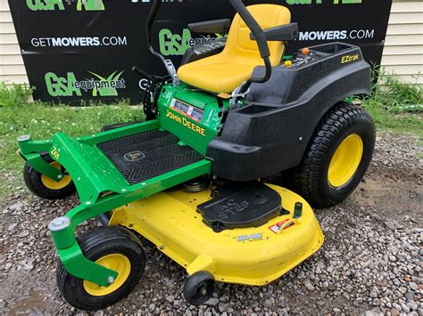 54in John Deere Z425 Zero Turn Mower With Only 91 Hours 76 A Month