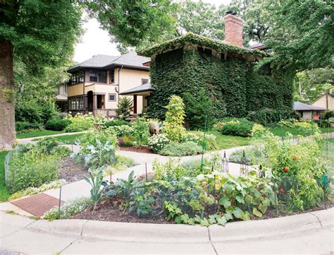 Creative Neighboring Leads To A Public Piazza Midwest Home