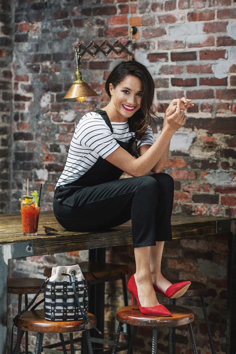 Meghan markle is a former american actress, who rose to fame playing rachel zane in the television series, suits. Meghan Markle's Most Casual Looks - Meghan Markle's Street ...