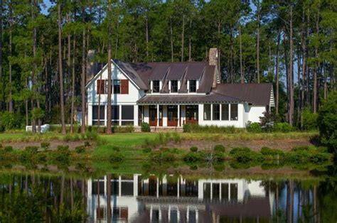 Exquisite South Carolina Farmhouse Evoking A Low Country Style With