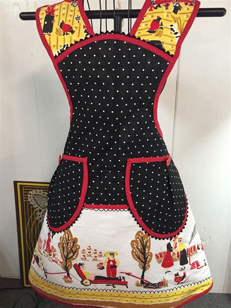 Pin By T O On Aprons I Have Sewn Aprons Patterns Aprons Vintage
