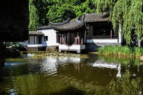 Wie die polizei berichtet haben unbekannte täter vermutlich in der nacht von montag auf dienstag erhebliche schäden im chinesischen garten der rub angerichtet. Chinesischer Garten (Bochum) - Bochum
