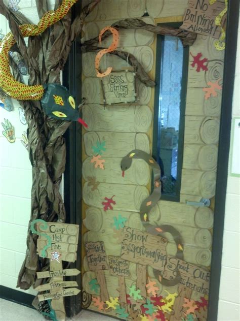 Check spelling or type a new query. My daughter's 4th grade teacher asked me to decorate her ...