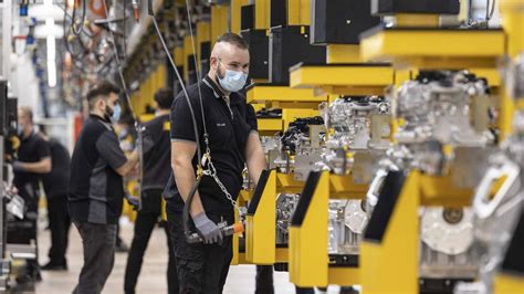 Mercedes Werk in Bremen So läuft Produktion nach der Corona Pause
