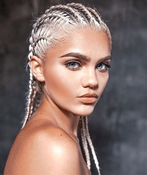 Between the fade and undercut on the sides to the quiff, pompadour, comb over, slick back, faux hawk and crew cut on top, white guys are only limited by their hair type. 26+Awesome Braided Hairstyle for Girls | Design Trends ...